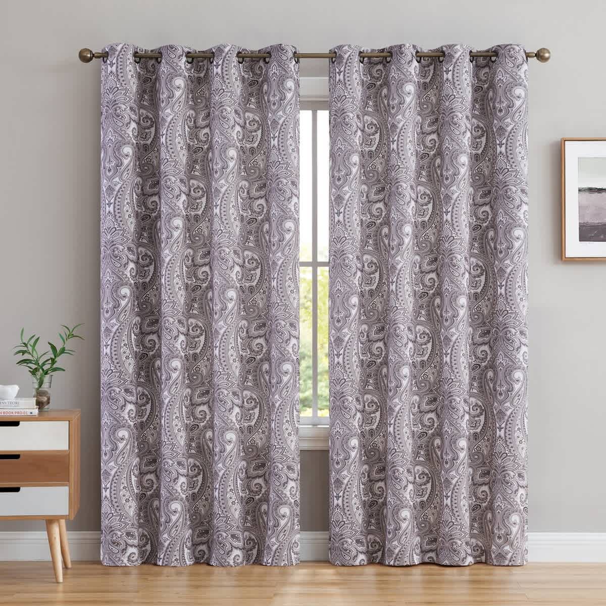 Taupe-