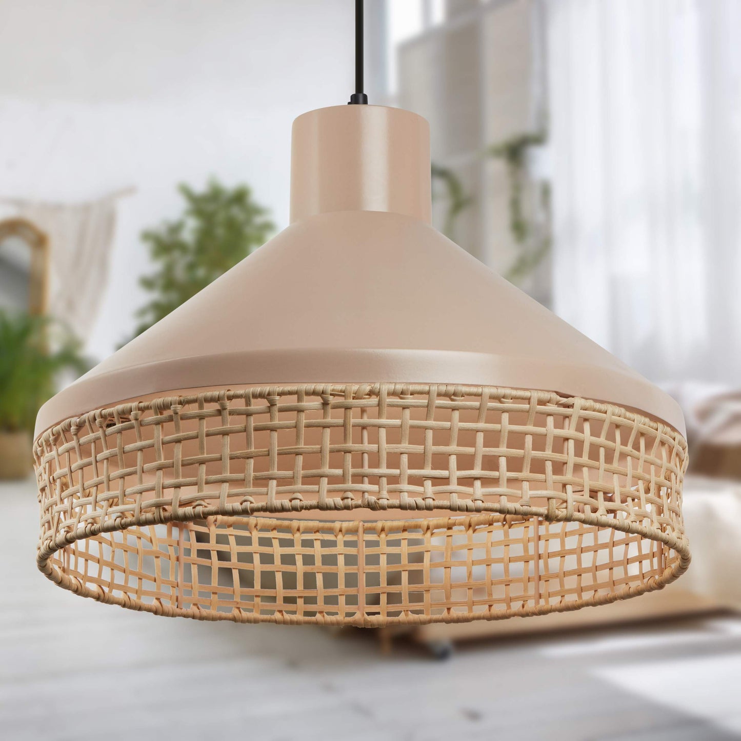 Bisque/Tan-