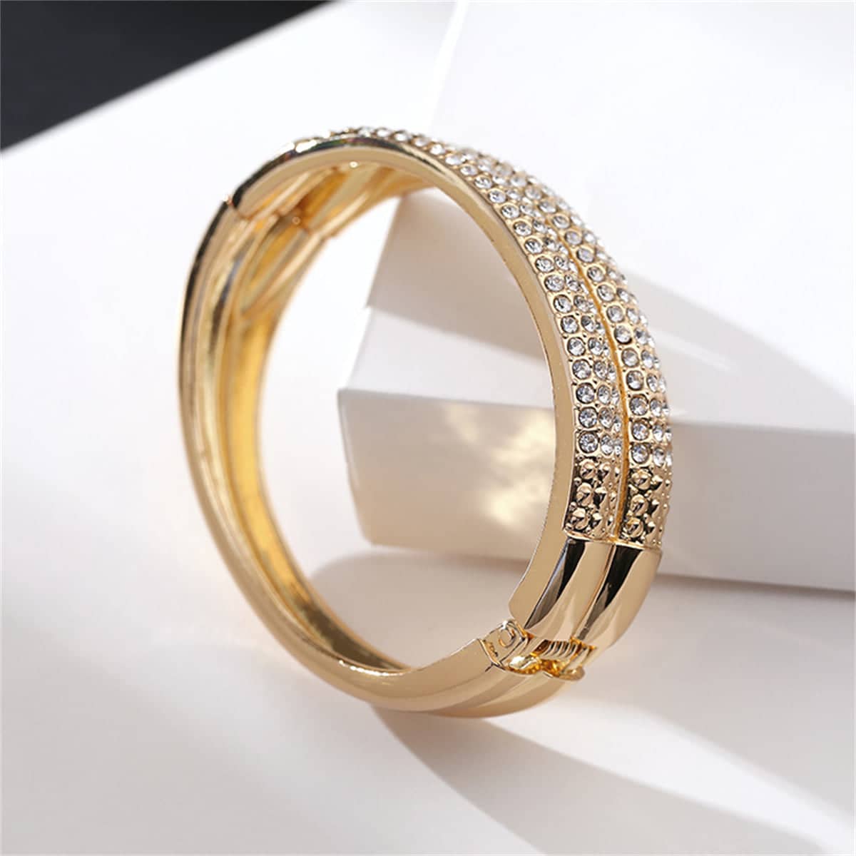 Metallic-