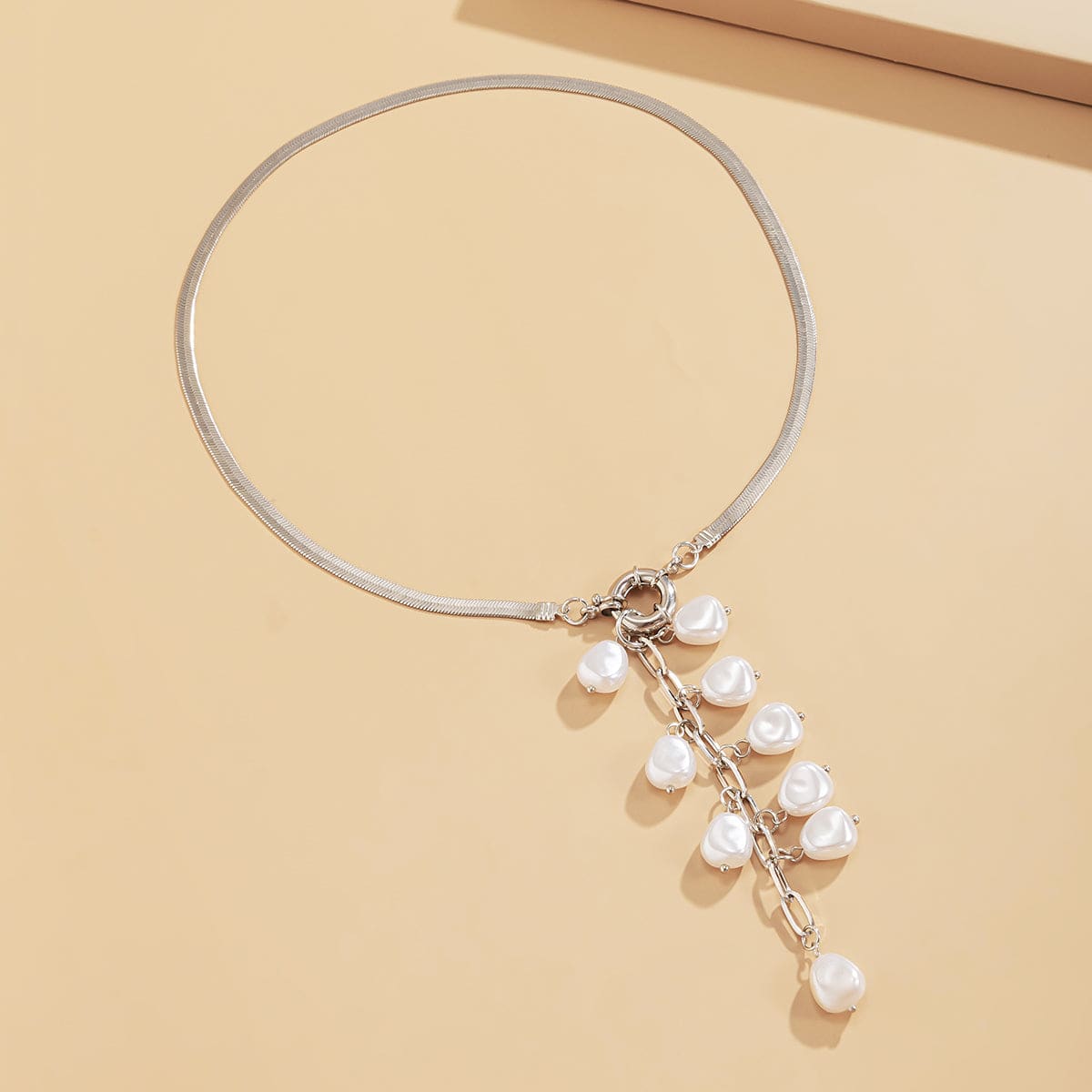 Pearl & Silvertone Ear of Wheat Pendant Necklace