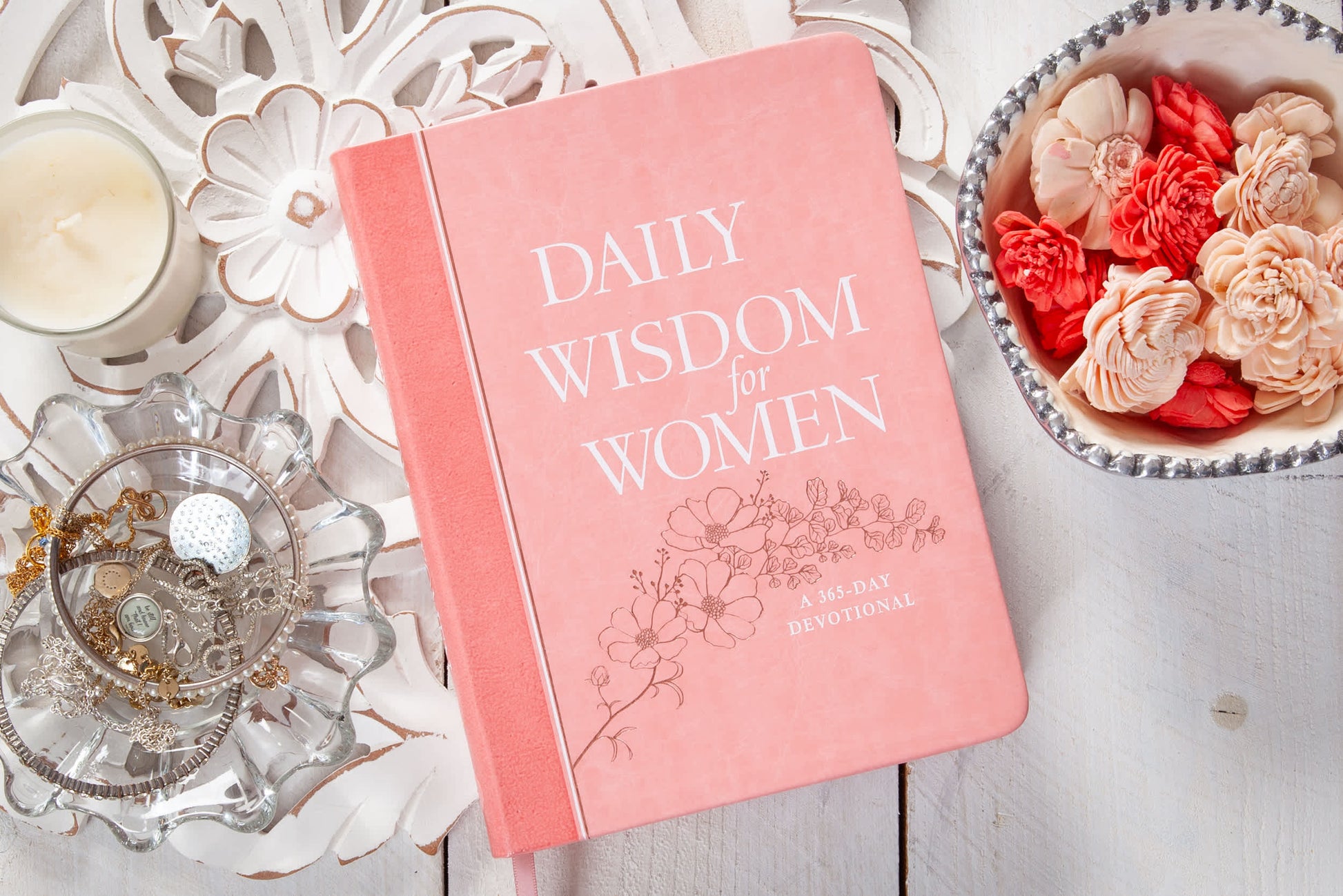 Blush pink/White-