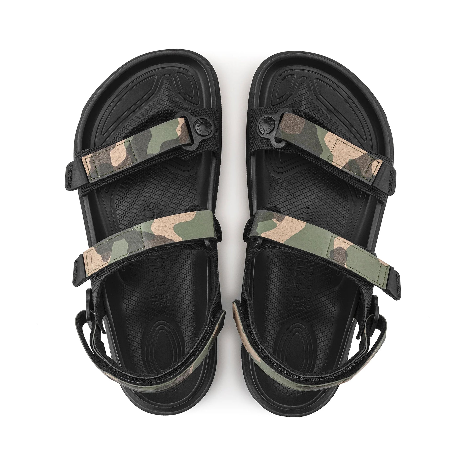 Futura Black Half Como-