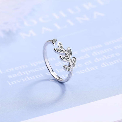 Cubic Zirconia & Silvertone Rattan Ring