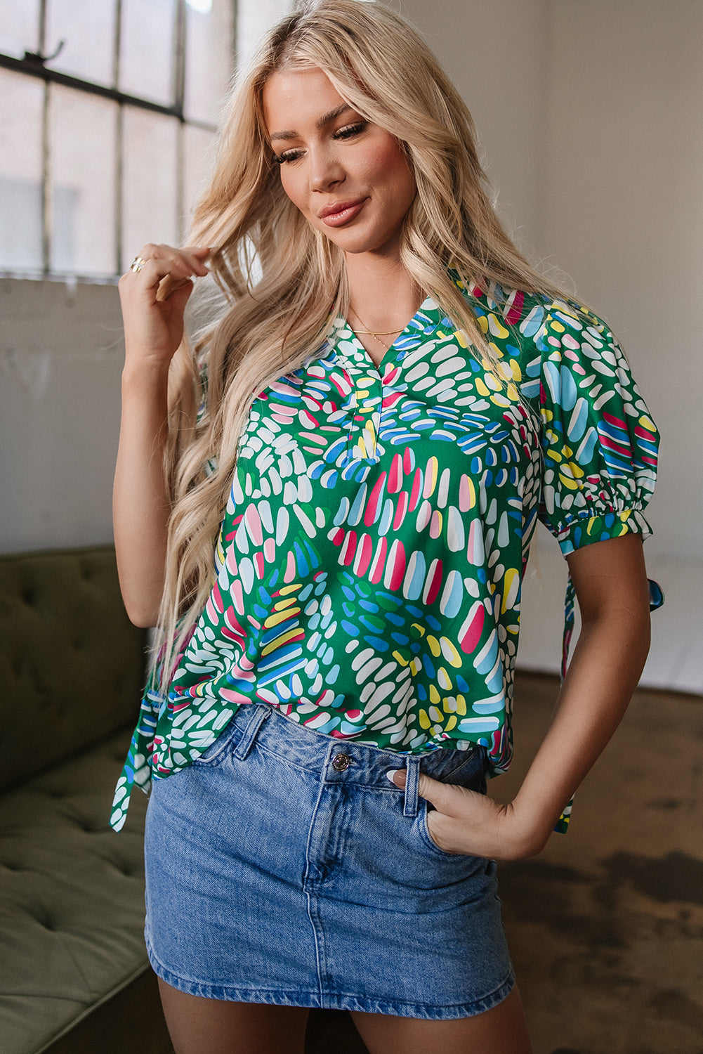 Threaded Pear Ellianna Geometric Puff Sleeve Blouse