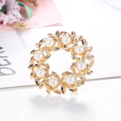 Pearl & Goldtone Wreath Brooch