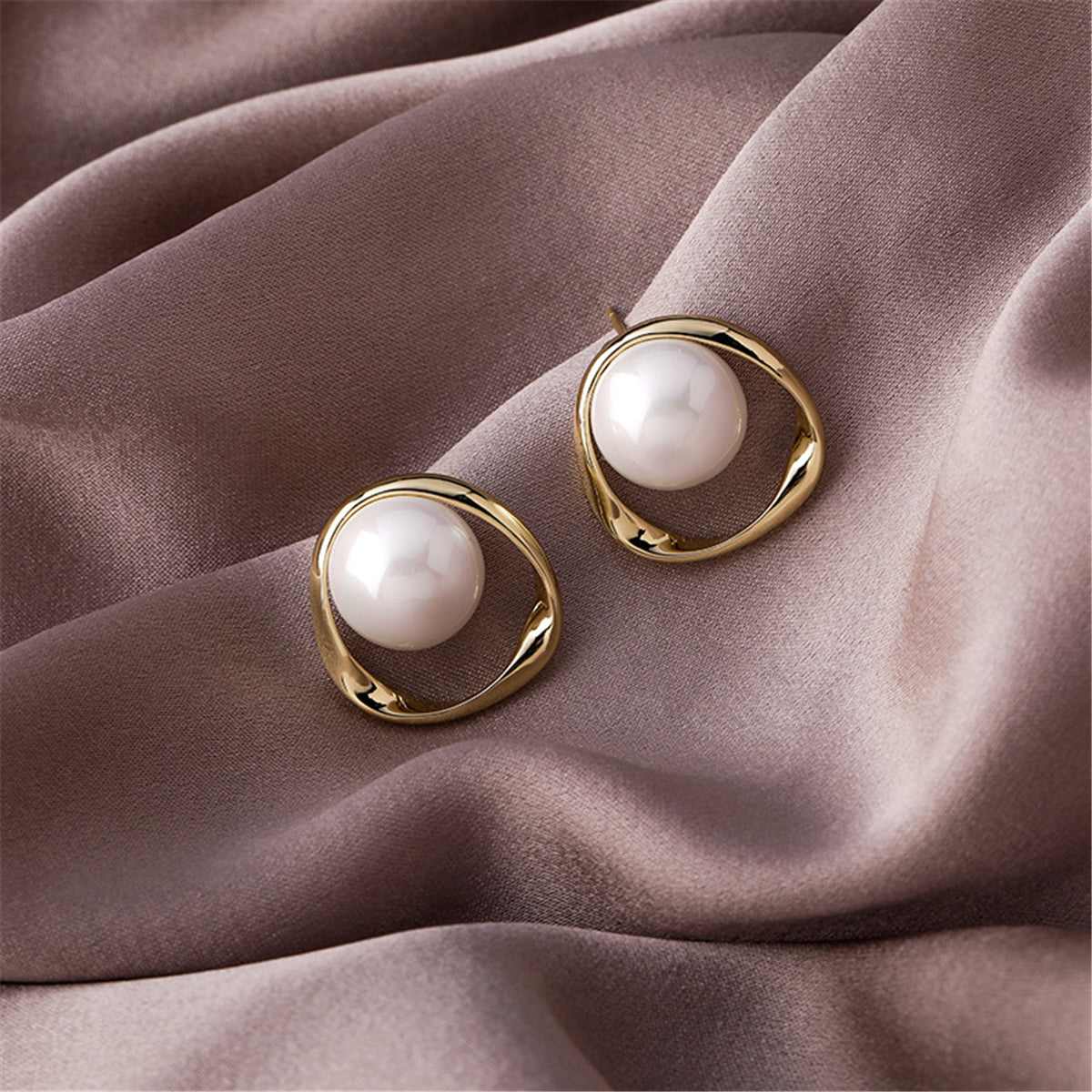 Pearl & Goldtone Stud Earrings