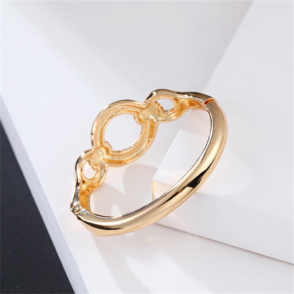 Metallic-