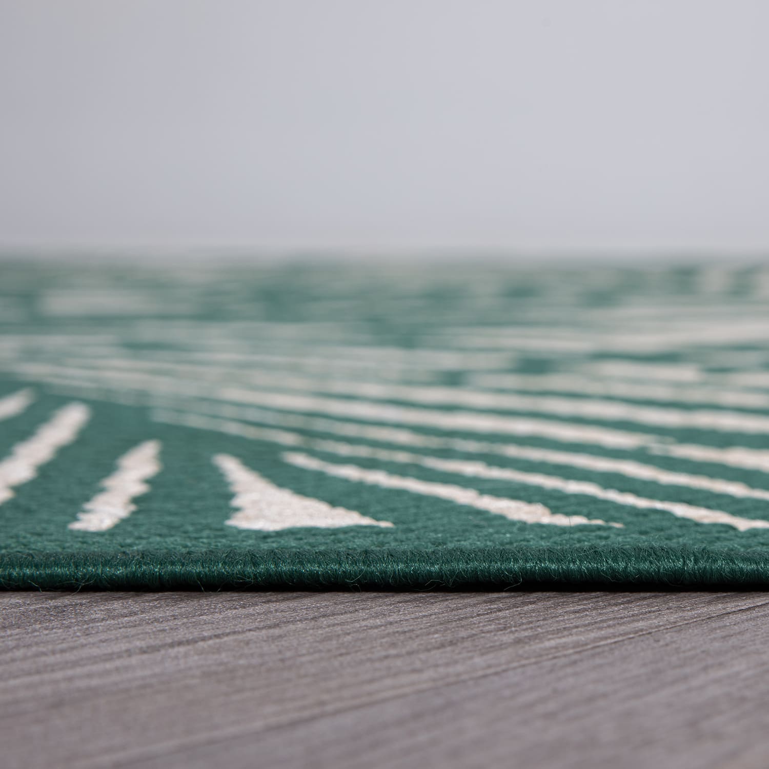 GREEN-