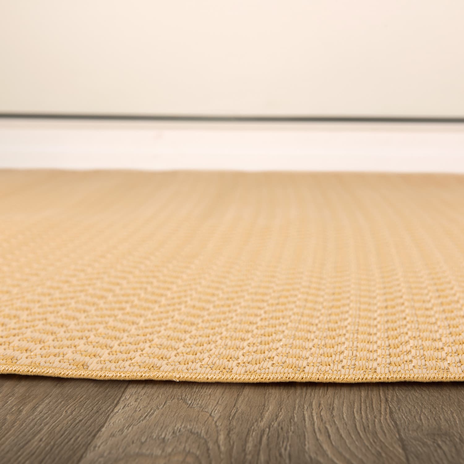 BEIGE-
