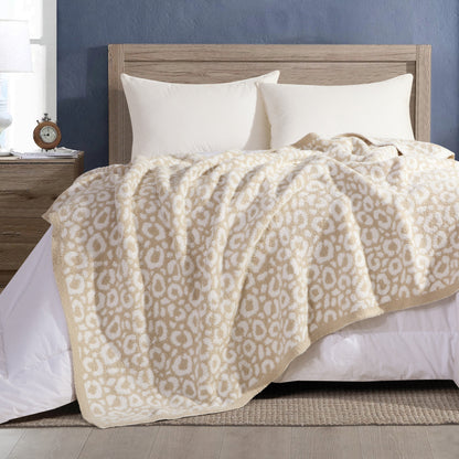 Elegant Comfort 50" x 70"  Ultra Soft Checkered Knitted Throw Blanket