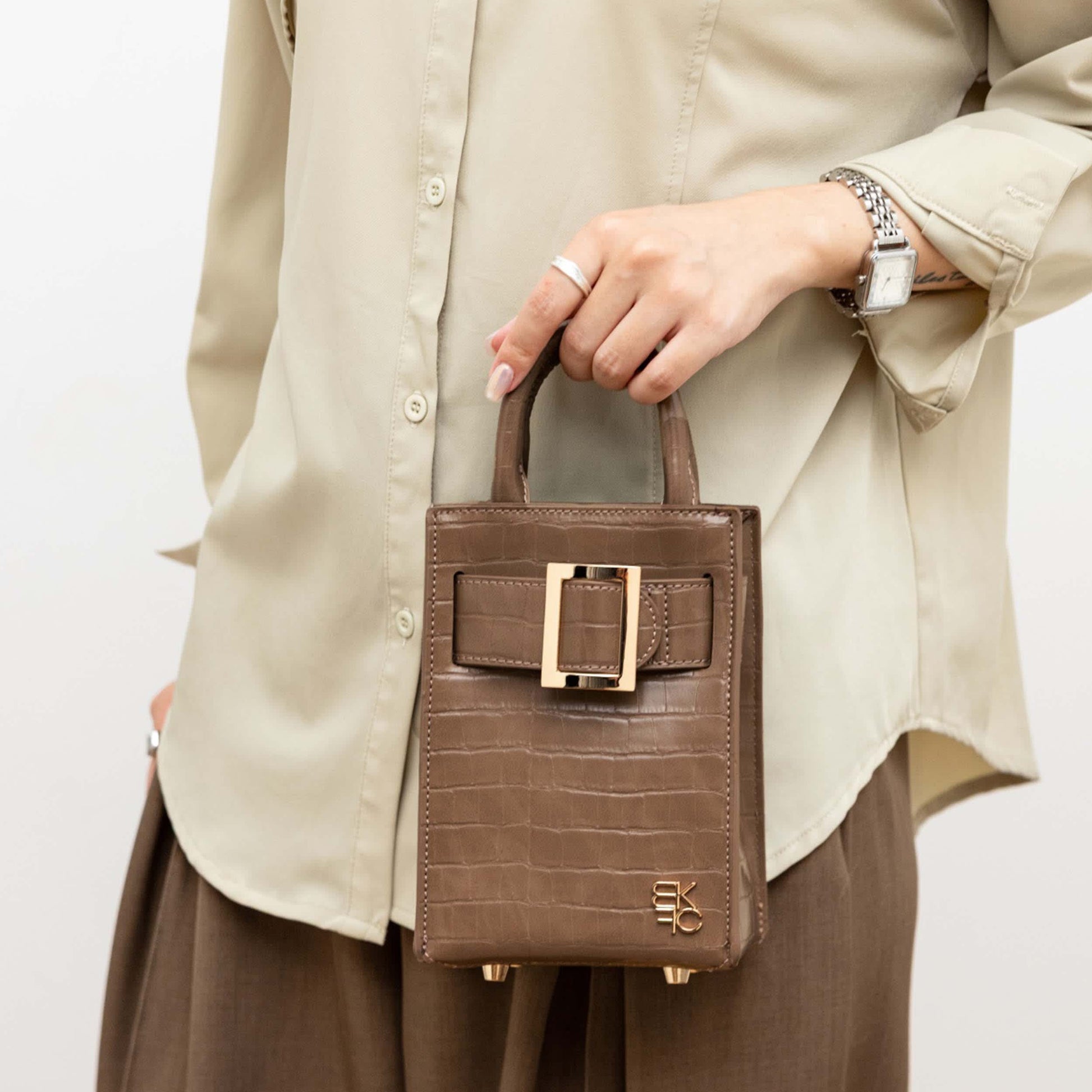 Khaki-