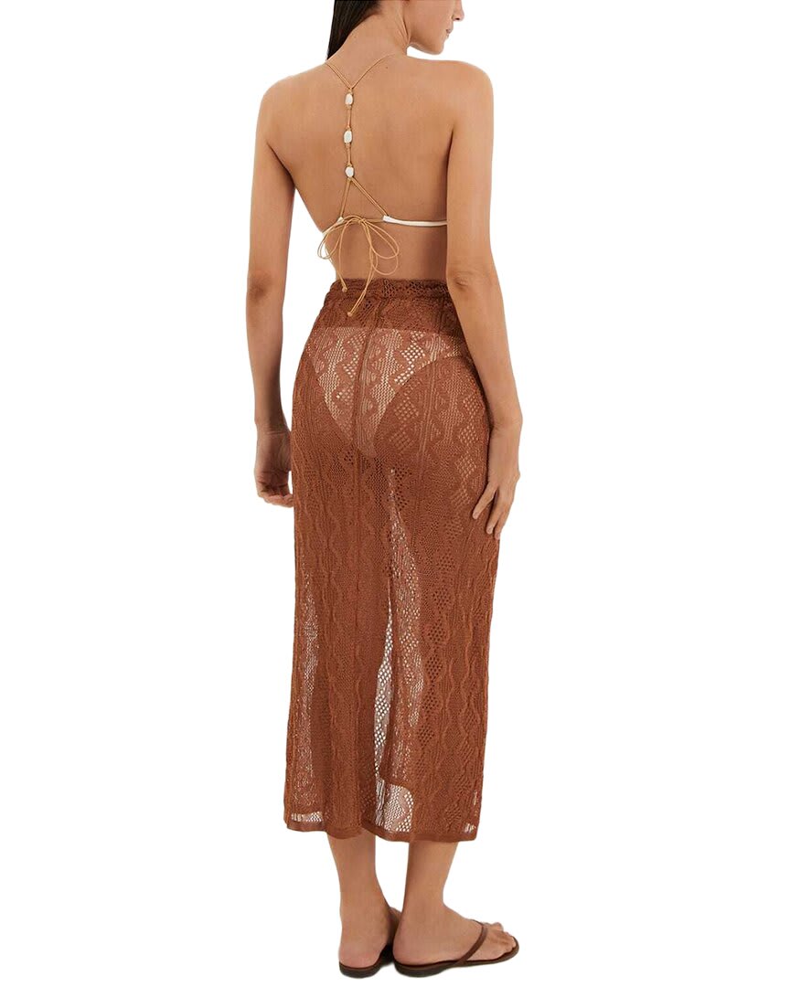 023-BROWN-