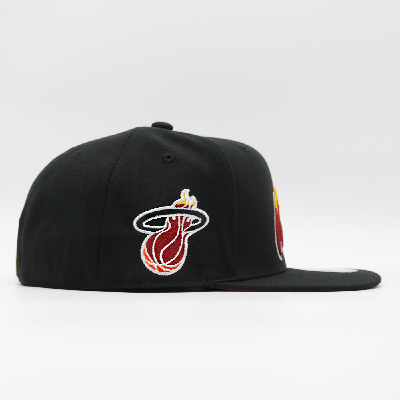 Mitchell & Ness Men's NBA Logo History Fitted Hwc Heat Fitted Caps