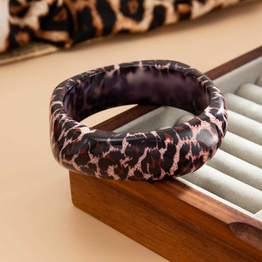 Gray Leopard Print Irregular Resin Bangle