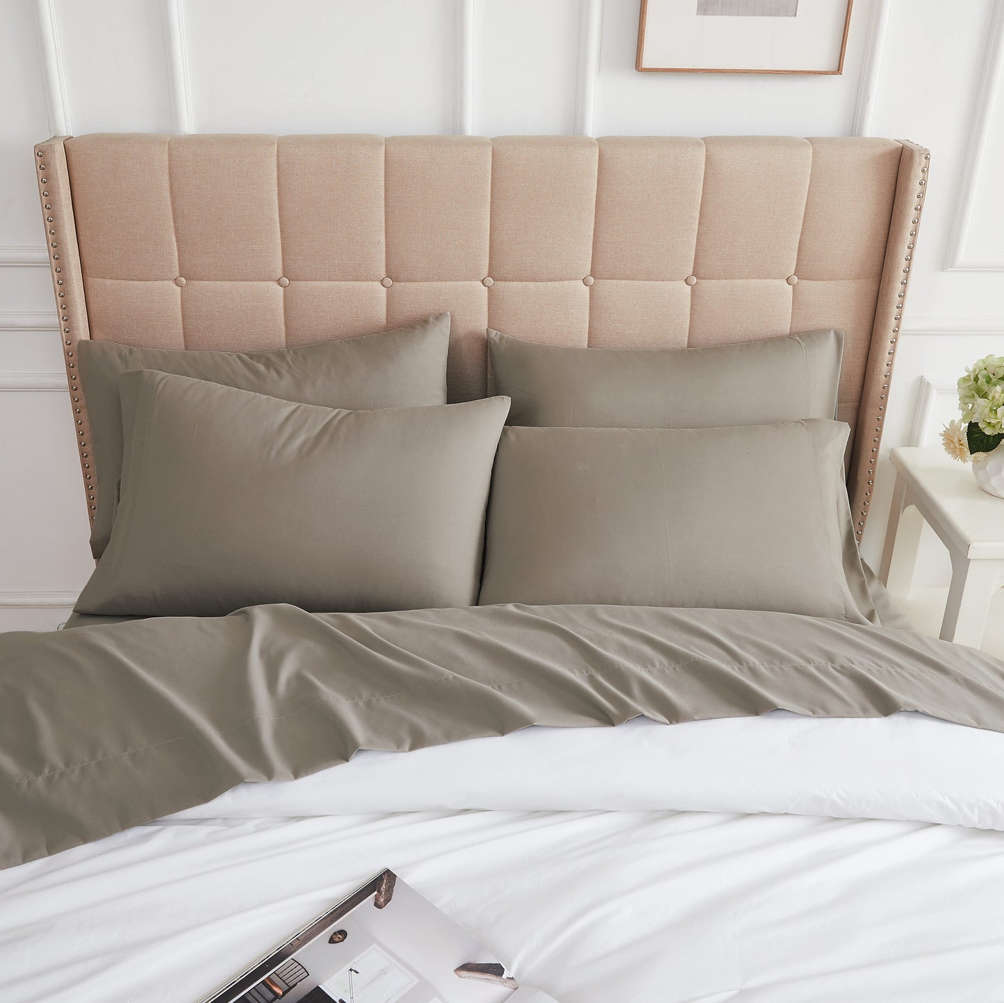 Dark Taupe-