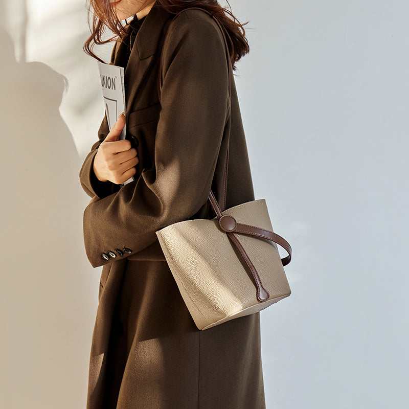 Taupe-