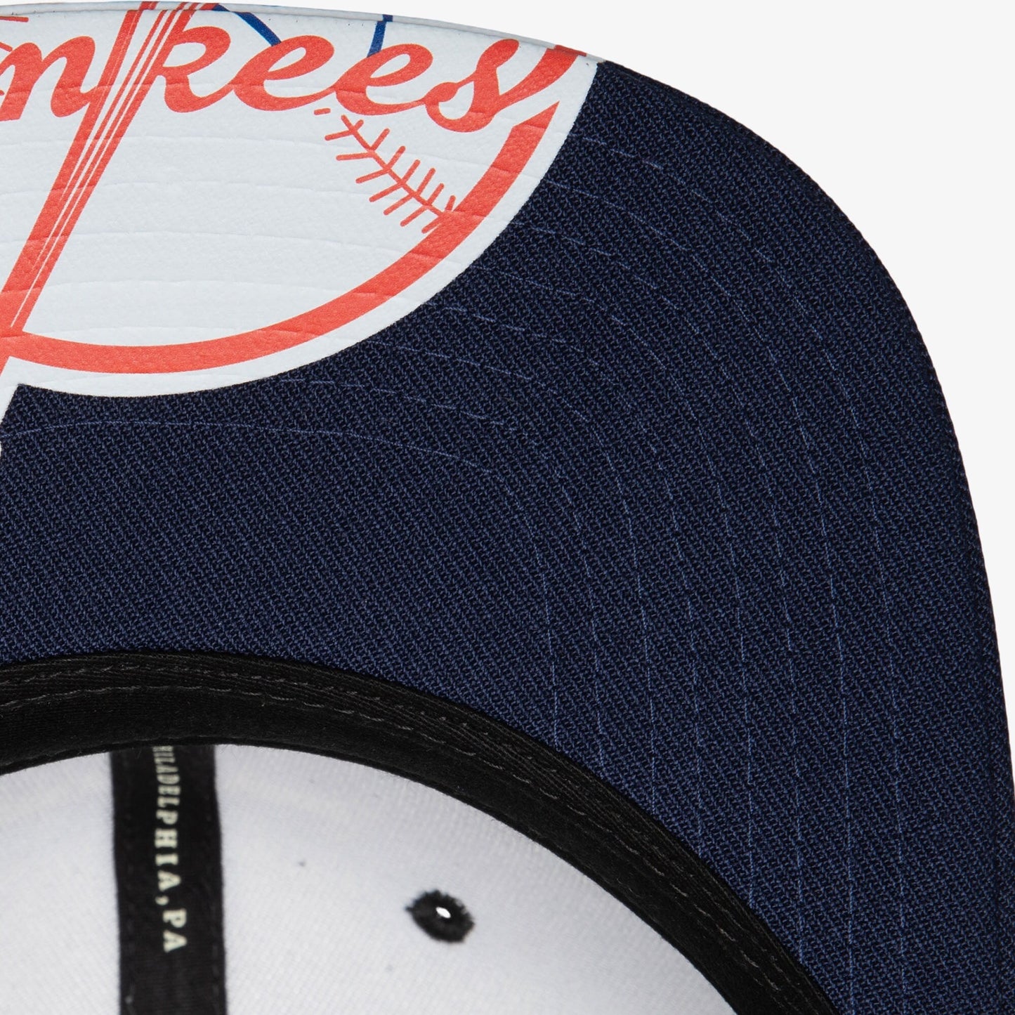 Men's Mitchell & Ness MLB Big Mouth Snapback Yankees