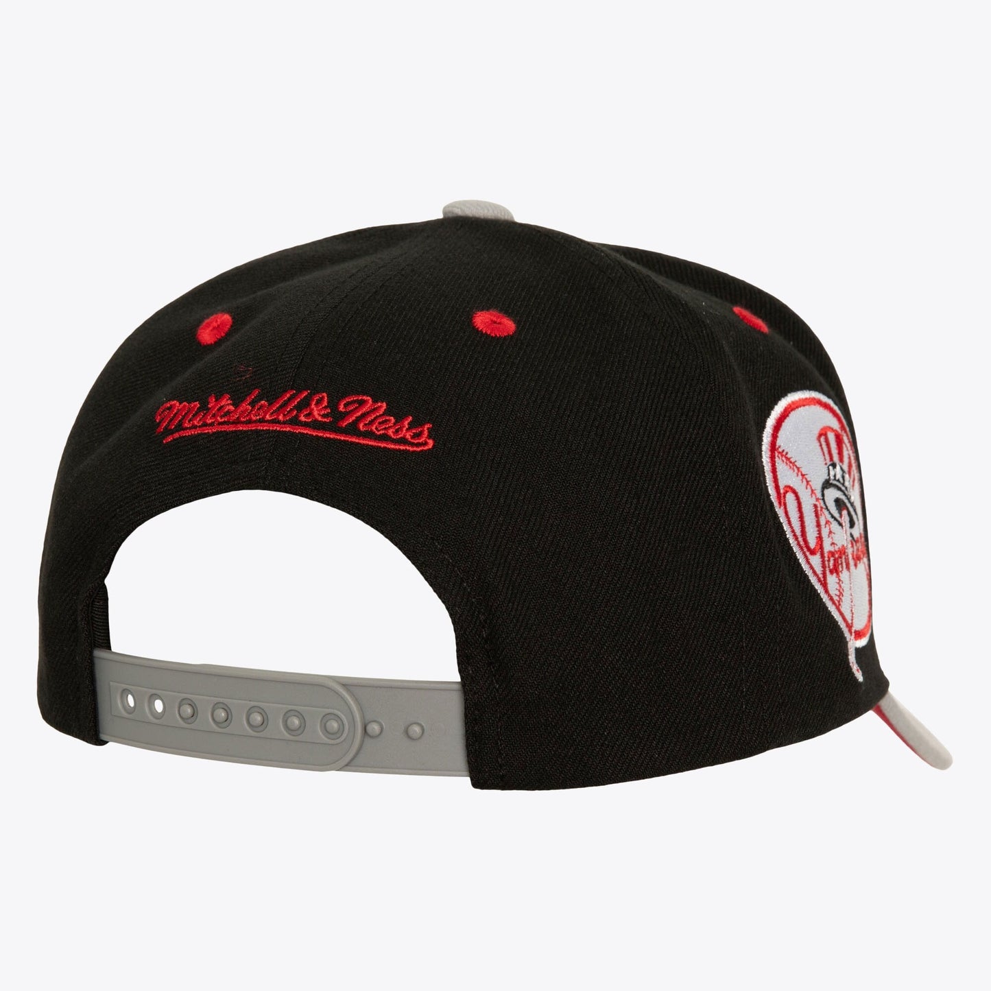 Mitchell & Ness Men's MLB Bred Pro Snapback Yankees Snapback Caps