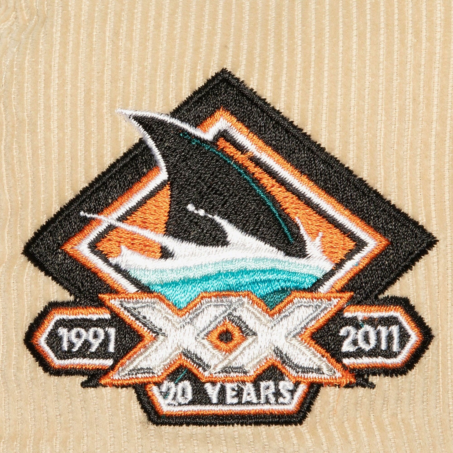 Men's Mitchell & Ness Nhl 2 Tone Team Cord Fitted Sharks - Off White