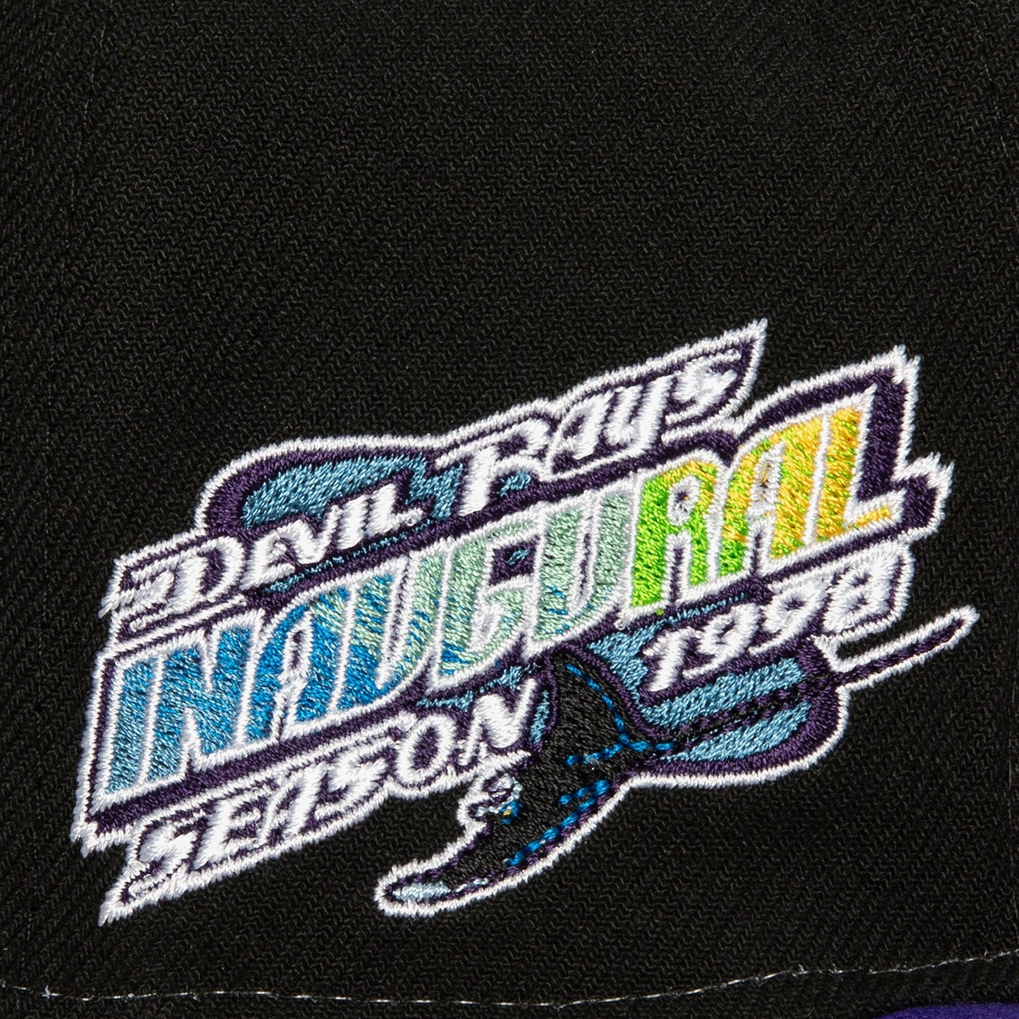 Mitchell & Ness Men's MLB Homefield Fitted Coop Rays Fitted Caps