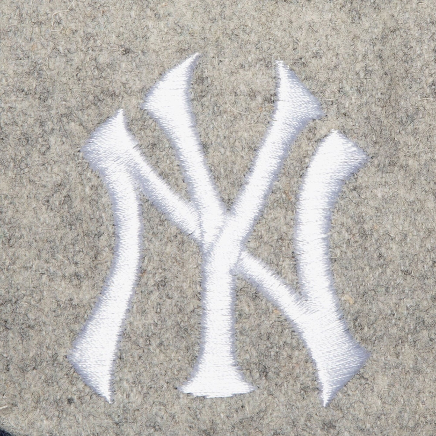 Mitchell & Ness Men's MLB Tailsweep 2.0 Melton Snapback Yankees Snapback Caps