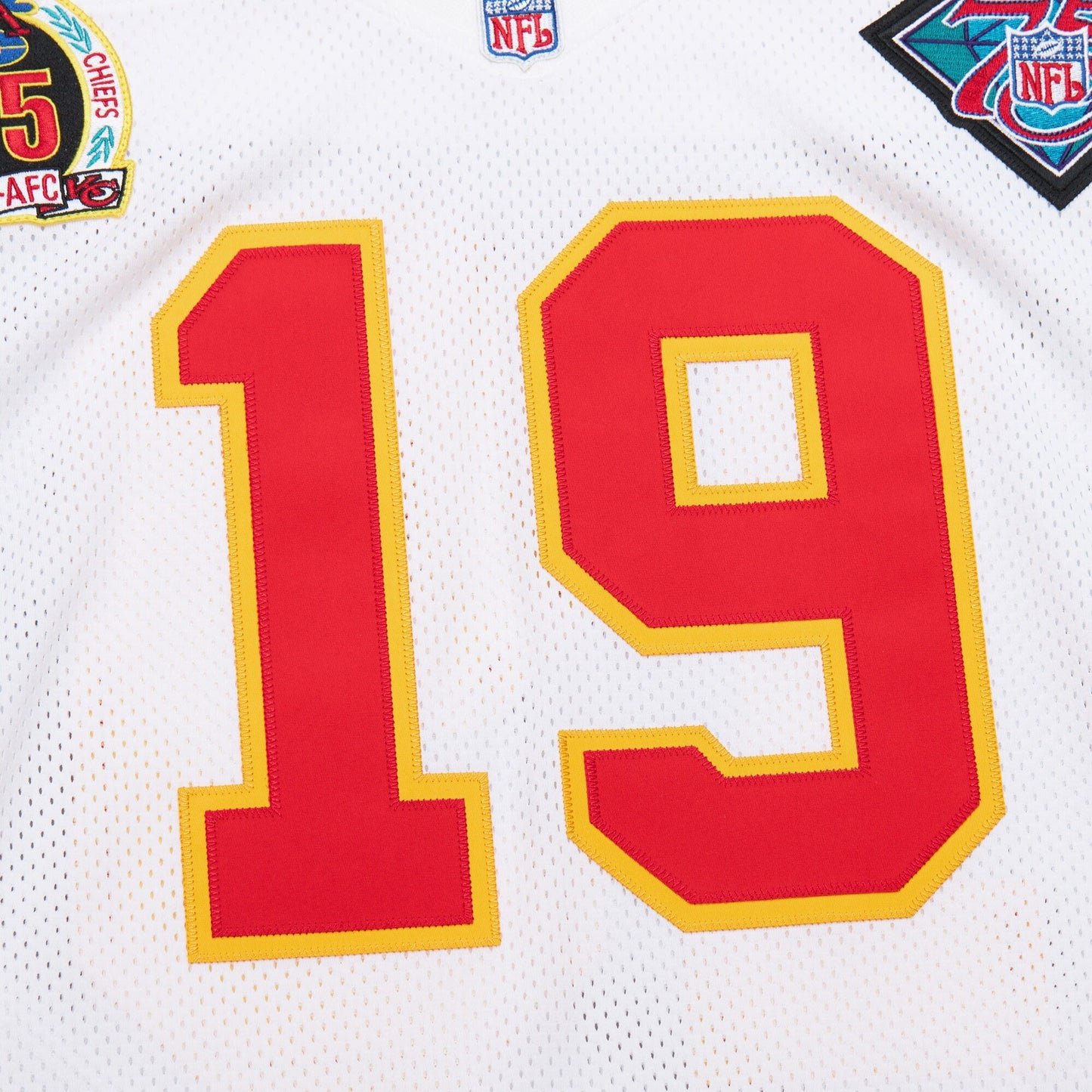 Mitchell & Ness Men's NFL White Jersey Chiefs 1994 Joe Montana