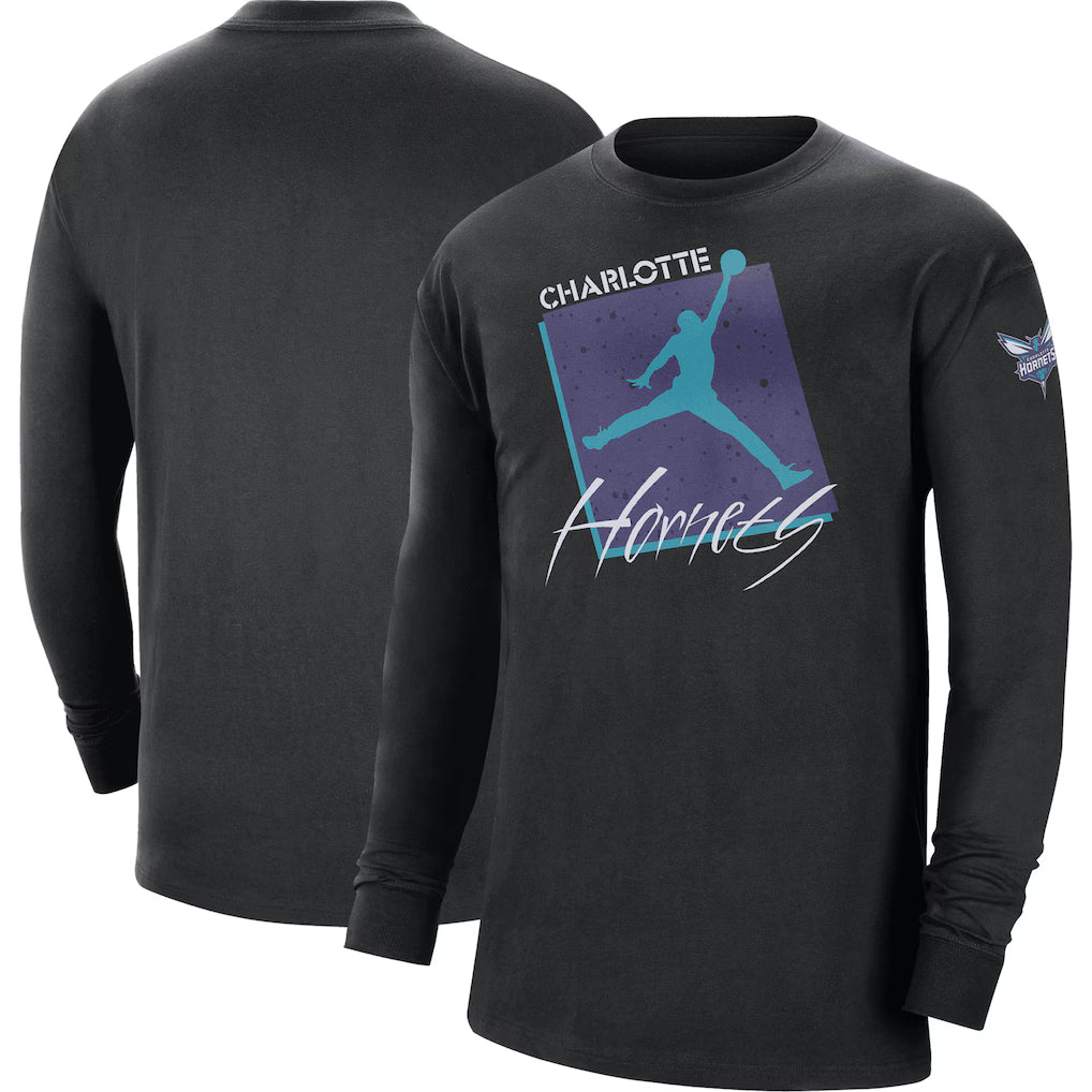 Nike Men's NBA Charlotte Hornets Courtside Statement Edition Max 90 T-Shirt