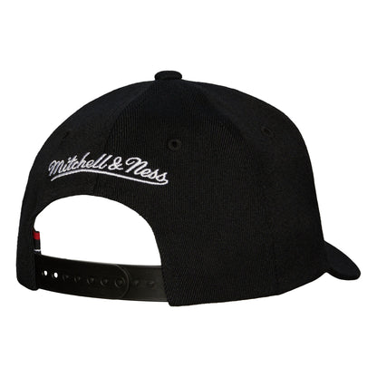 Mitchell & Ness Men's NBA Team Script 2.0 Stretch Snapback Hornets Black