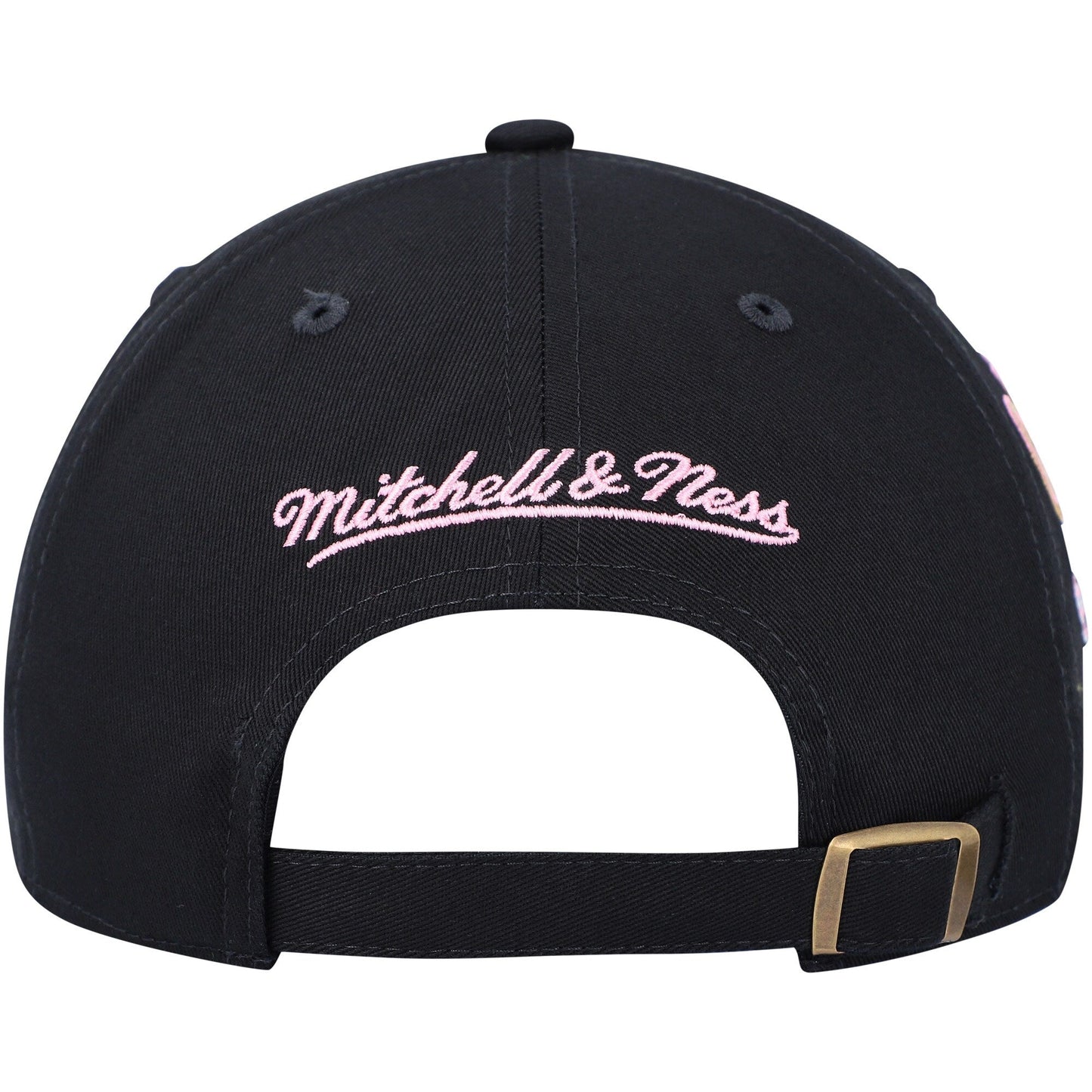 Mitchell & Ness Men's NBA Sidewalk Sketch Strapback Hwc Bulls Hats
