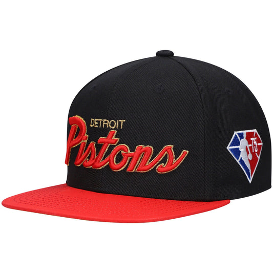 Mitchell & Ness Men's NBA 75Th Gold Snapback Pistons Snapback Caps