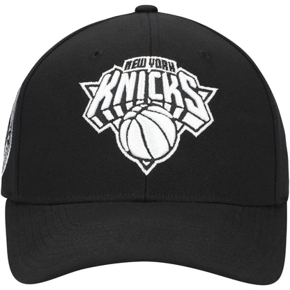 Mitchell & Ness Men's NBA Panda Pro Snapback Knicks Snapback Caps