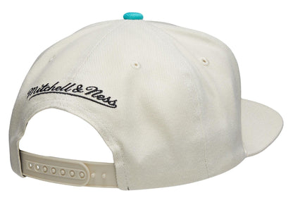 Mitchell & Ness Men's NBA Vancouver Grizzlies Off White Snapback
