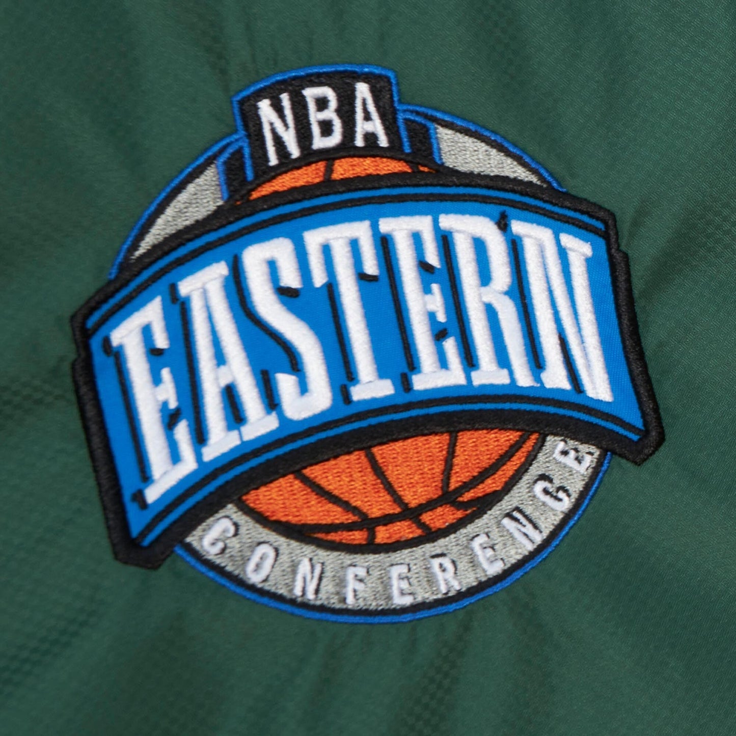 Mitchell & Ness Men's NBA Team Origins Pullover Anorak Bucks