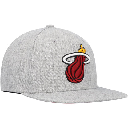 Mitchell & Ness Men's NBA Team Heather 2.0 Snapback Heat Snapback Caps