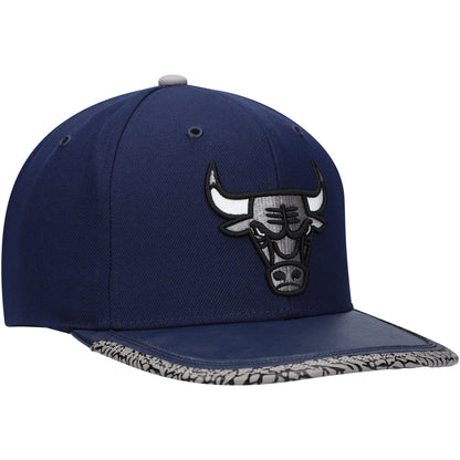 Mitchell & Ness Men's NBA Day 3 Snapback Bulls Snapback Caps