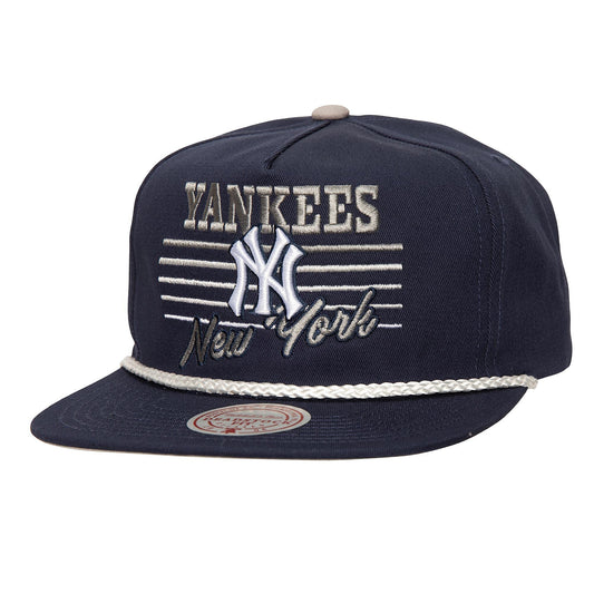 Men's Mitchell & Ness MLB Radiant Lines Deadstock Snapback Yankees