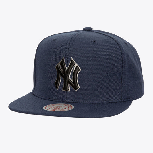 Men's Mitchell & Ness MLB Logo Eclipse Snapback Yankees