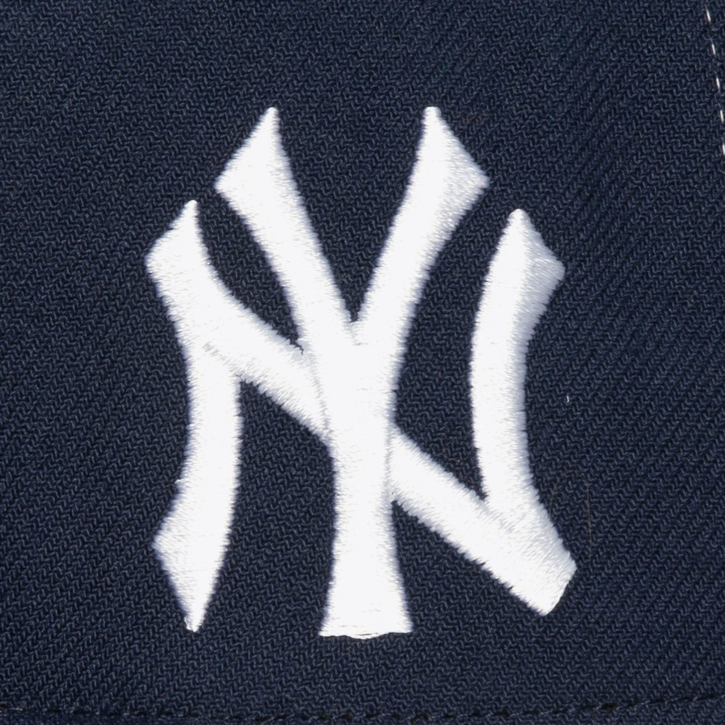 Mitchell & Ness Men's MLB Out Of The Park Champions Fitted Yankees Fitted Caps