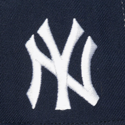 Mitchell & Ness Men's MLB Out Of The Park Champions Fitted Yankees Fitted Caps