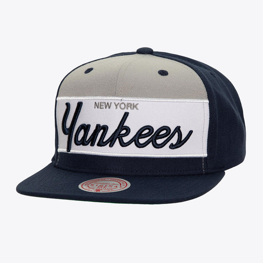 Mitchell & Ness Men's MLB Retro Sport Snapback Yankees