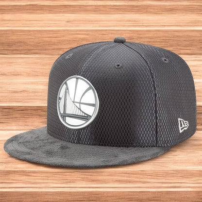 New Era Men's NBA Gs Warriors On The Court 950 Snapback Gray