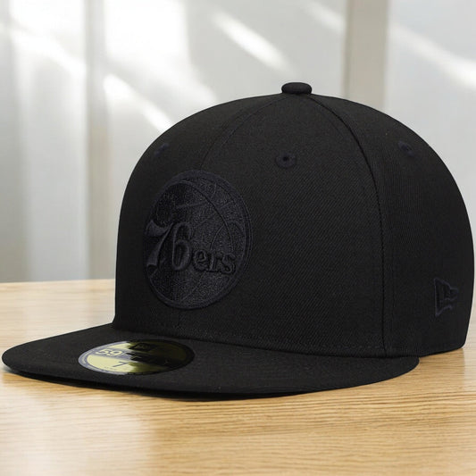 New Era Men's NBA 5950 Black On Black Fitted - Philadelphia 76Ers