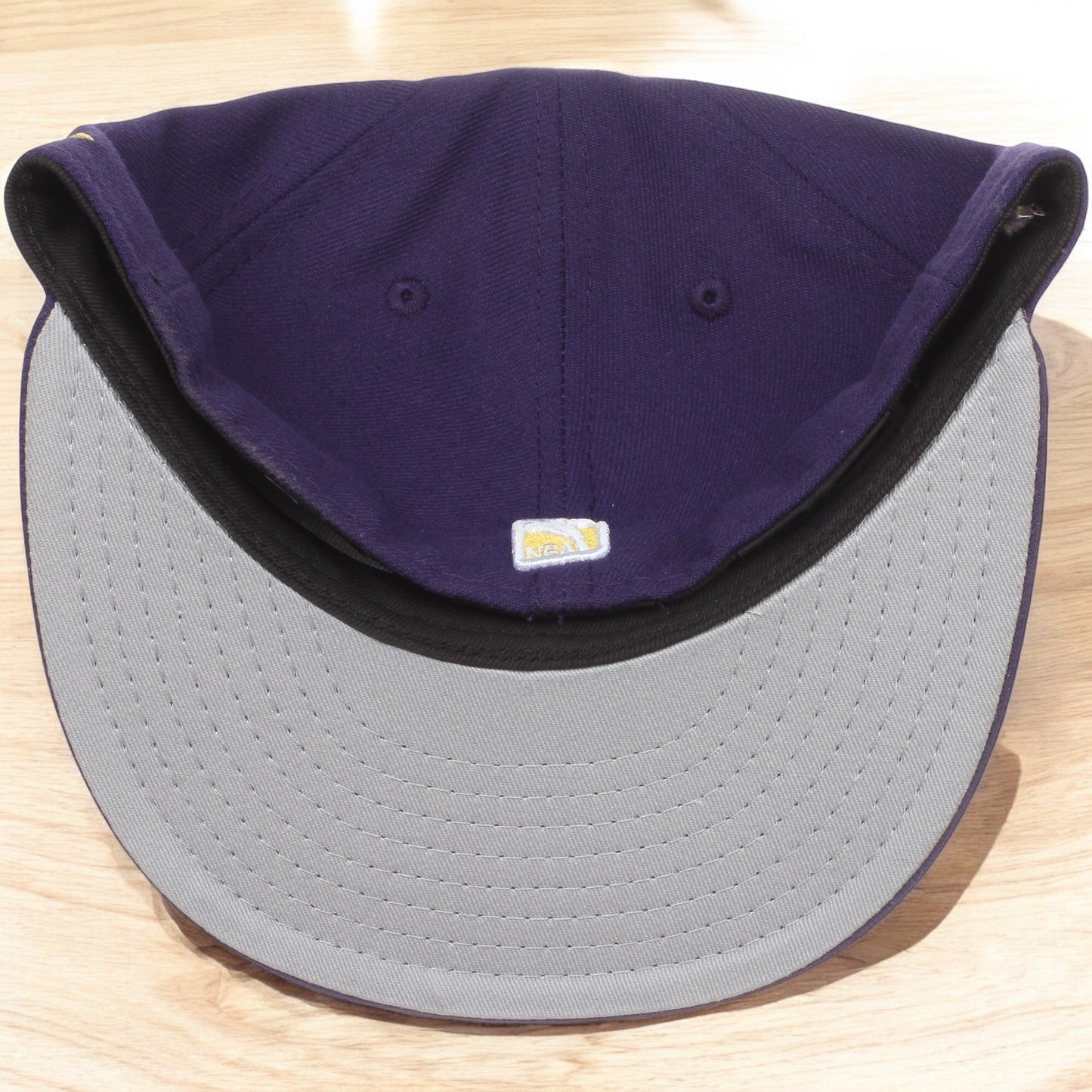 New Era Men's NBA 5950 Basic Team Color Low Profile Fitted Lakers