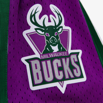 Mitchell & Ness Men's NBA Swingman Shorts Bucks 1996