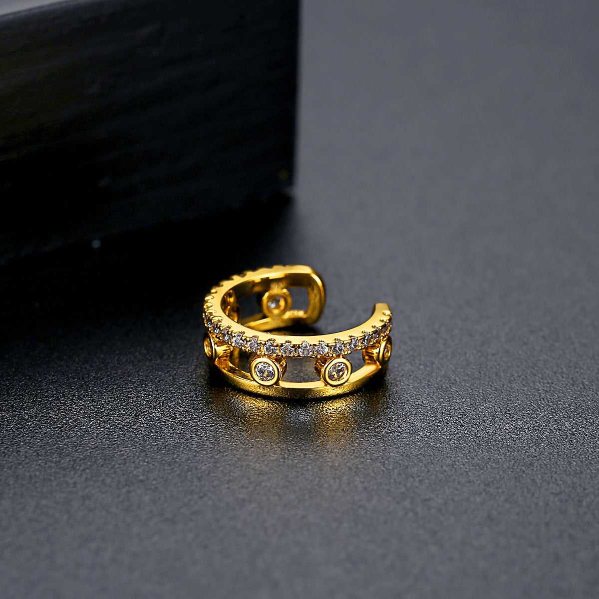 Metallic-
