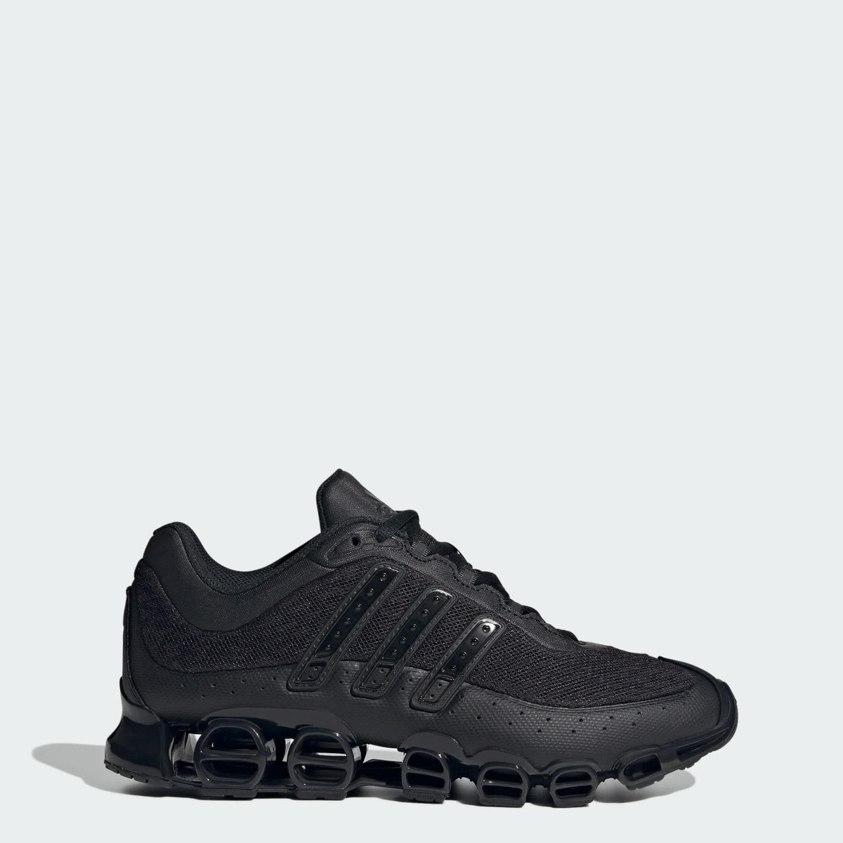 Core Black / Core Black / Carbon-