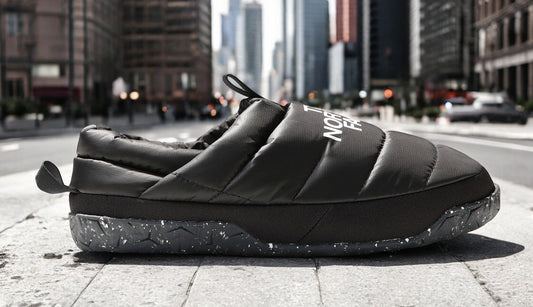 The North Face Men's Nuptse Mule - BLACK WHITE SPECKLED