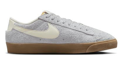 Nike Women's Blazer Low '77 Vintage 'Football Grey Gum'