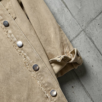 Khaki-