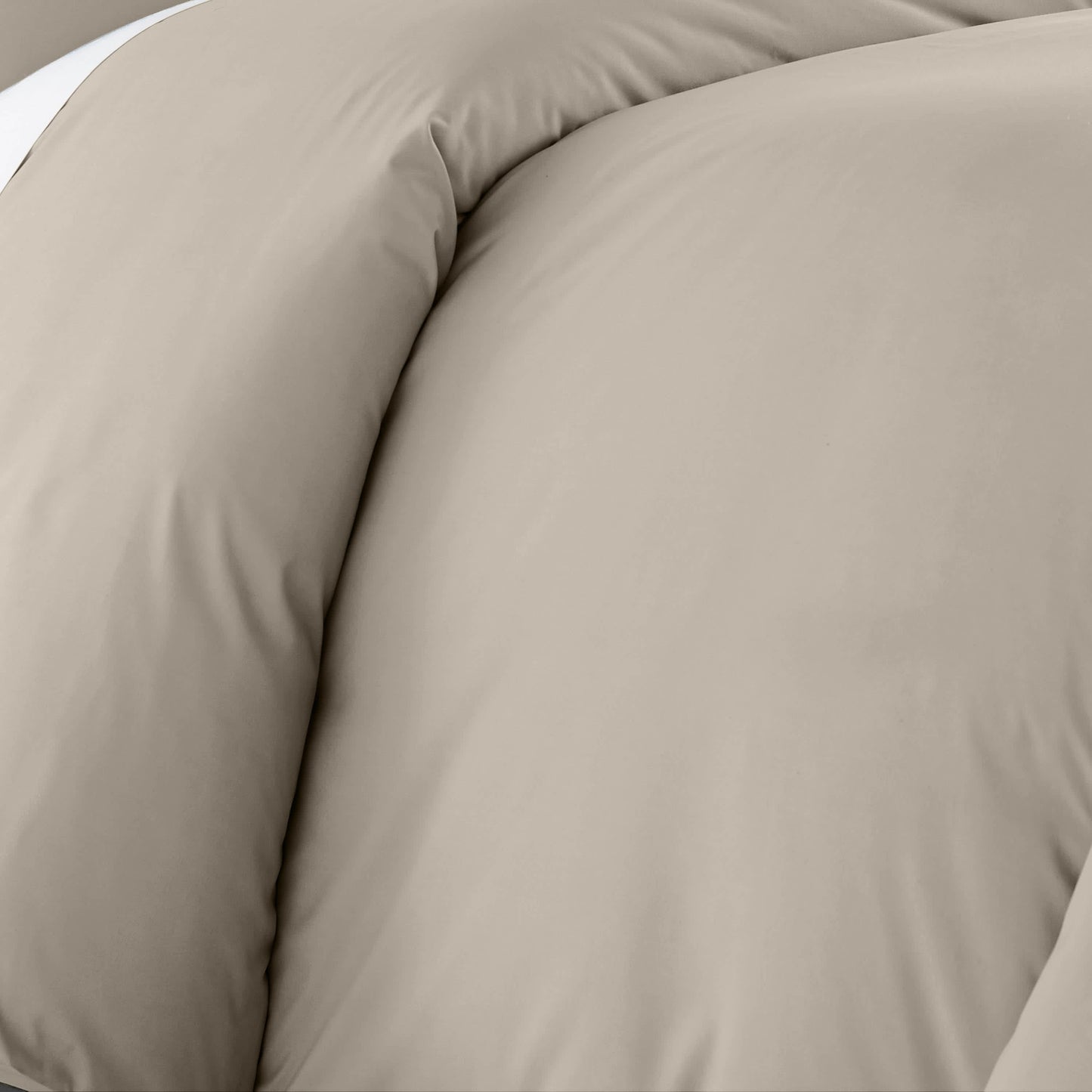 Taupe-